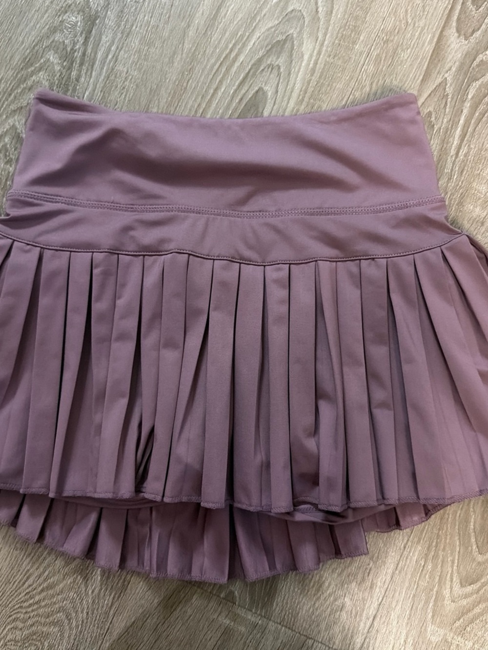 Gold hinge Pleated PLUM tennis Skort